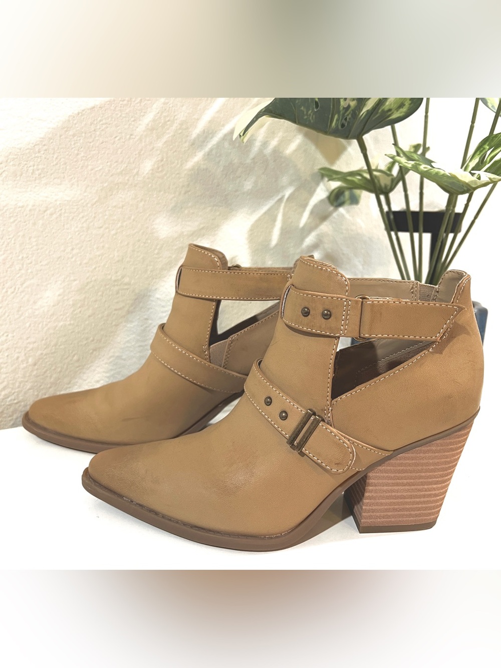 SOUL Naturalizer Tan Cutout Block Heel Booties